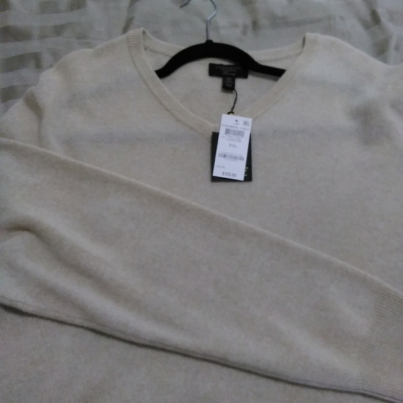 Men's Cashmere Sweater - Picture 5 of 5